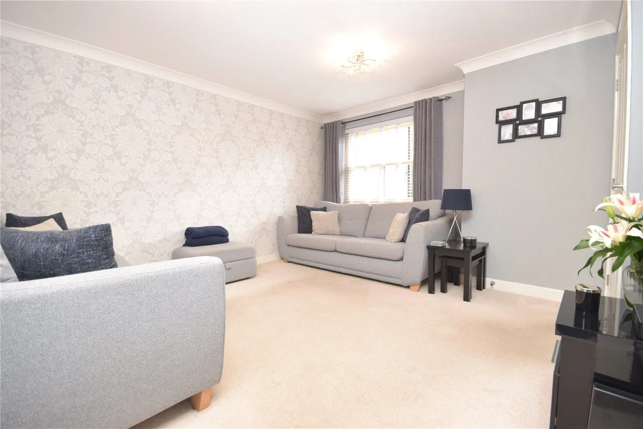 Oak Park Terrace, Leeds, LS16, photo 11
