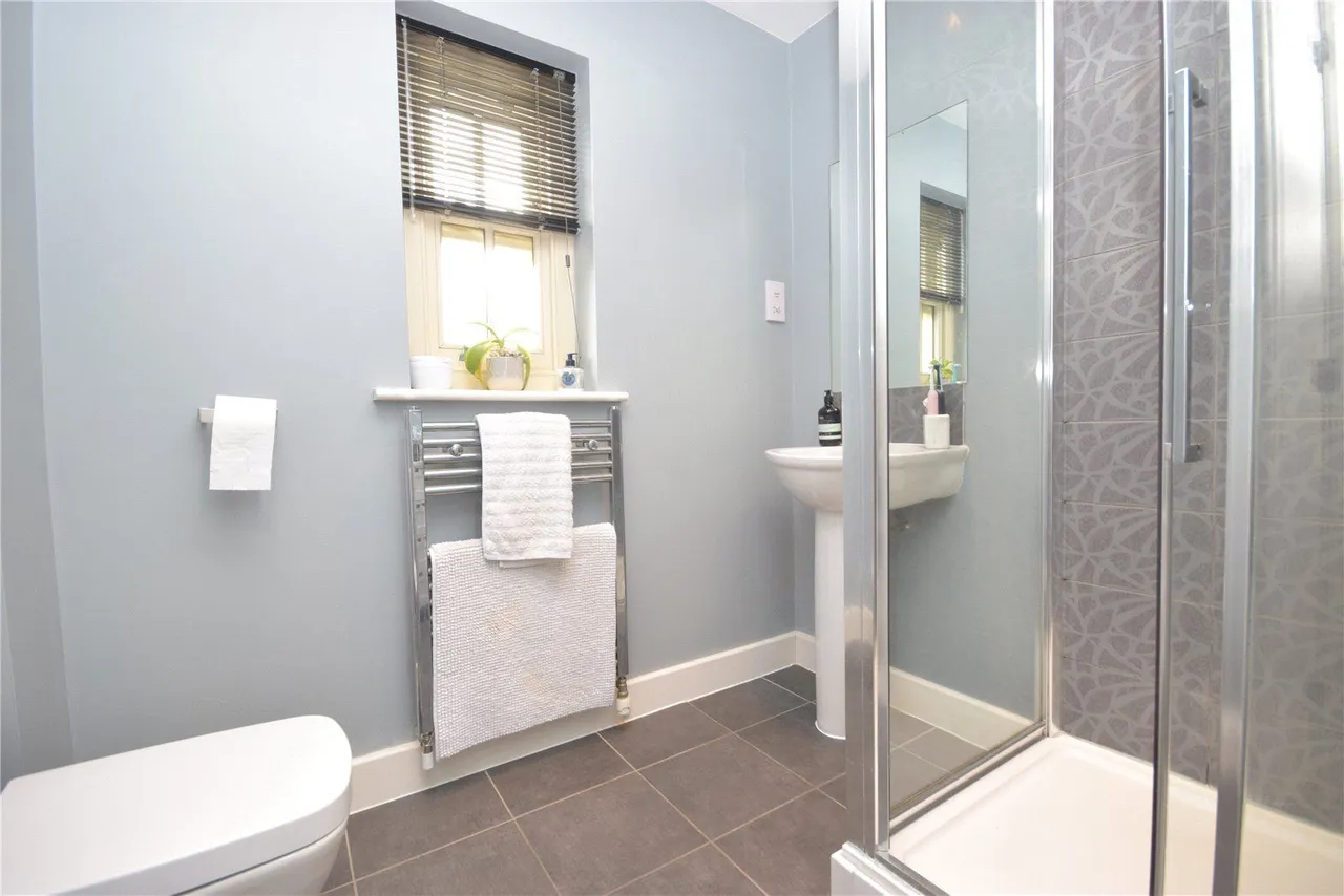 Oak Park Terrace, Leeds, LS16, photo 6