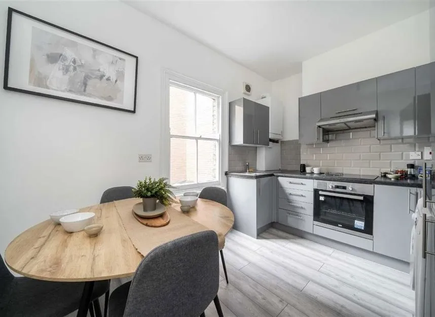Sandys Row, Liverpool Street, E1, photo 5