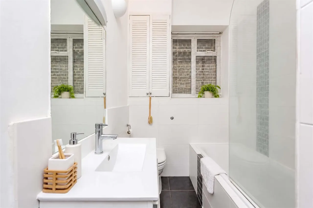 Woodchurch Road South Hampstead, London NW6 3PP, photo 5