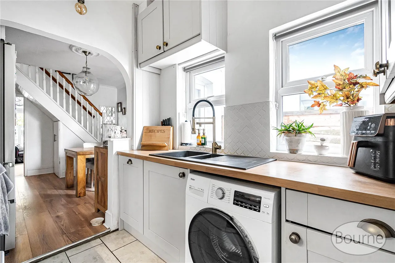 Salisbury Grove, Mytchett, GU16, photo 16