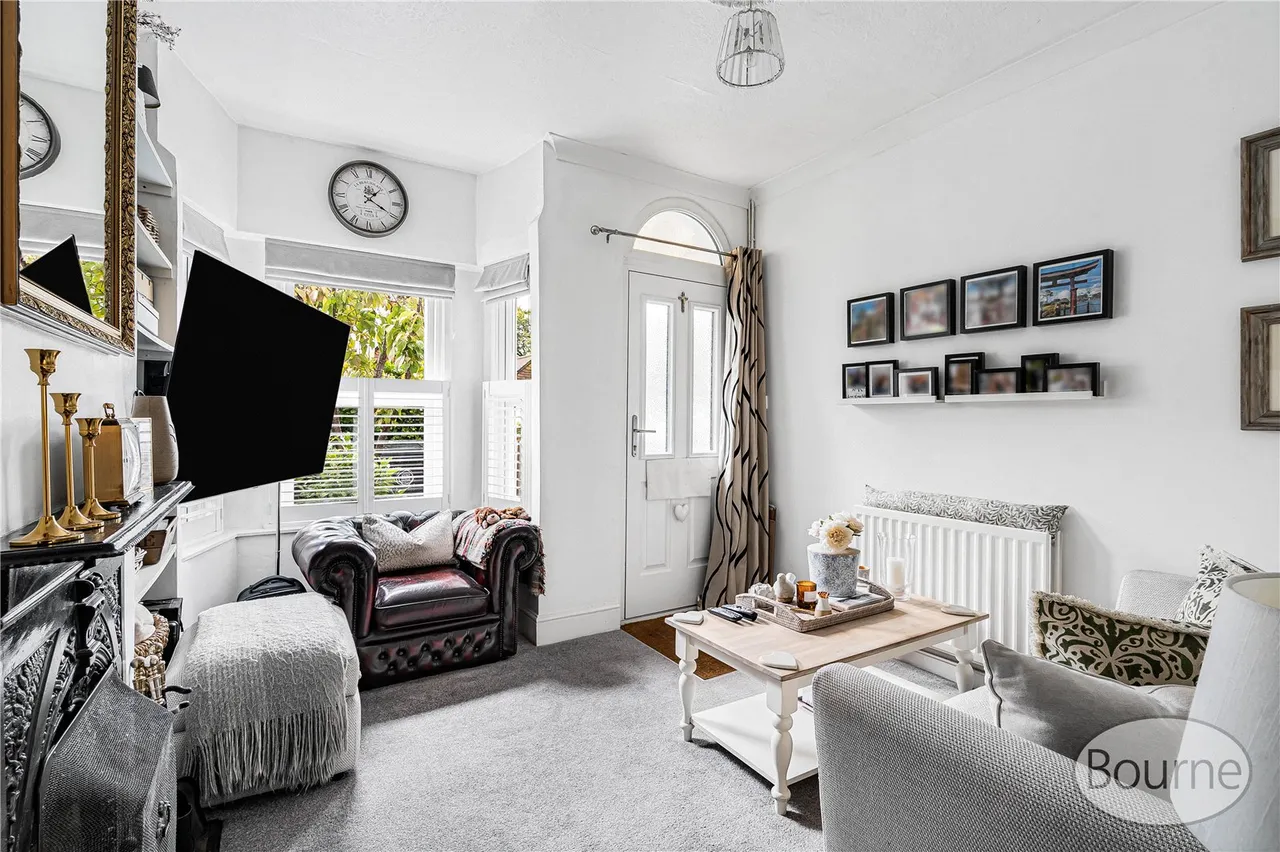 Salisbury Grove, Mytchett, GU16, photo 2