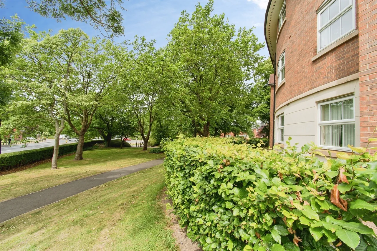 Morris Road, Castleford, WF10, photo 16