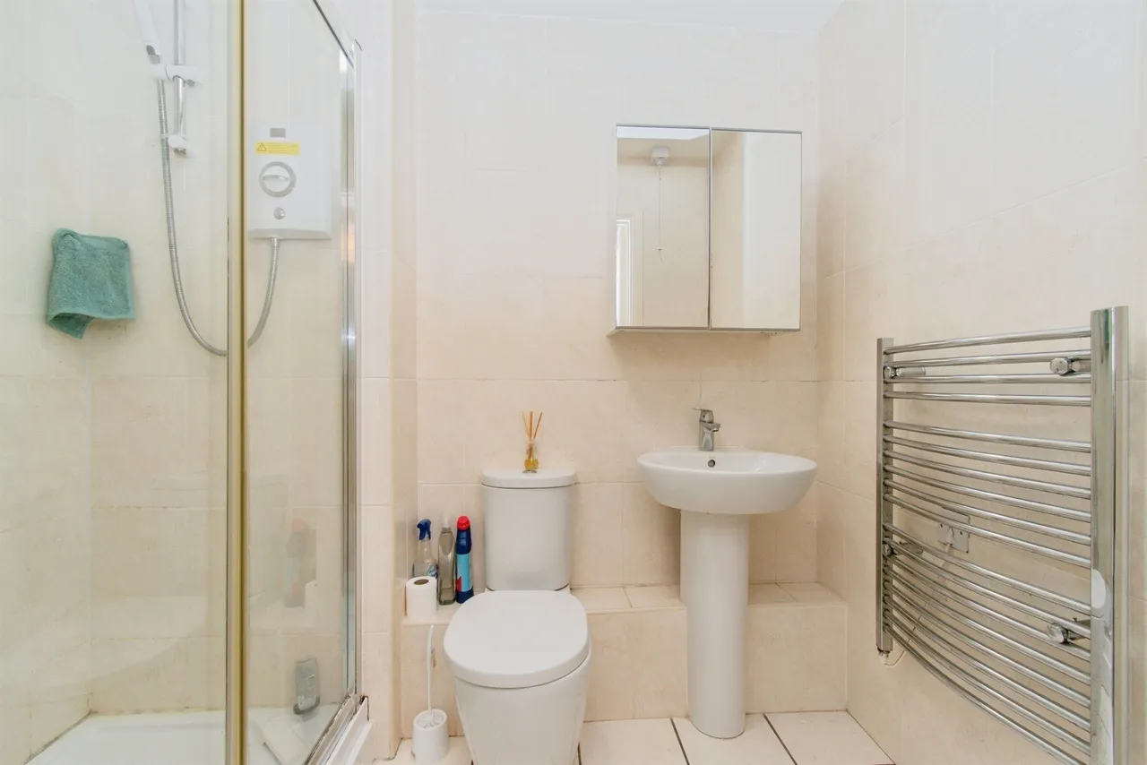 Morris Road, Castleford, WF10, photo 14