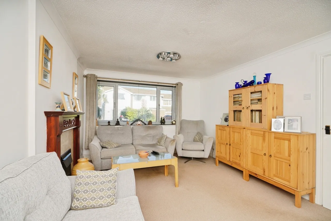 Ffordd Gwenllian, Llanfairpwllgwyngyll, LL61, photo 27
