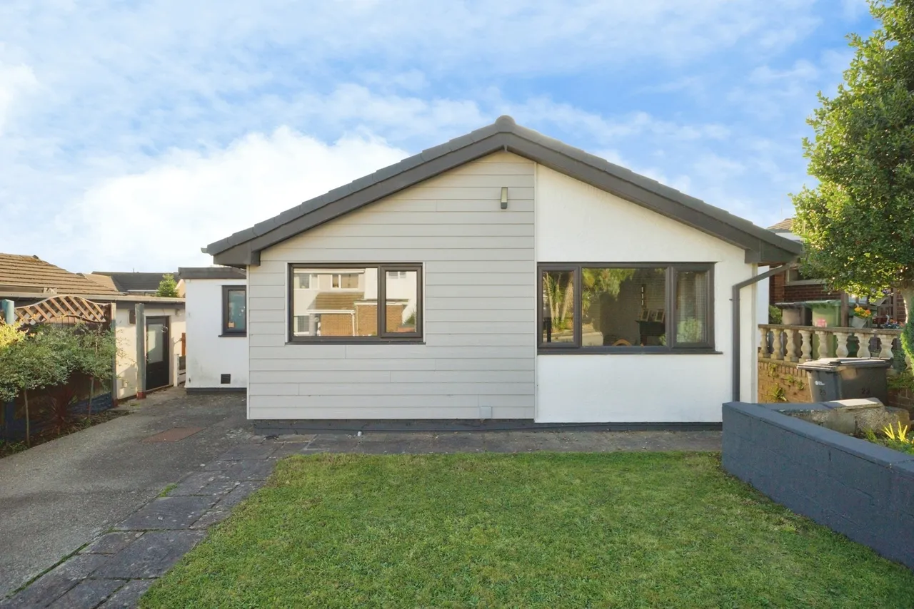 Ffordd Gwenllian, Llanfairpwllgwyngyll, LL61, photo 15