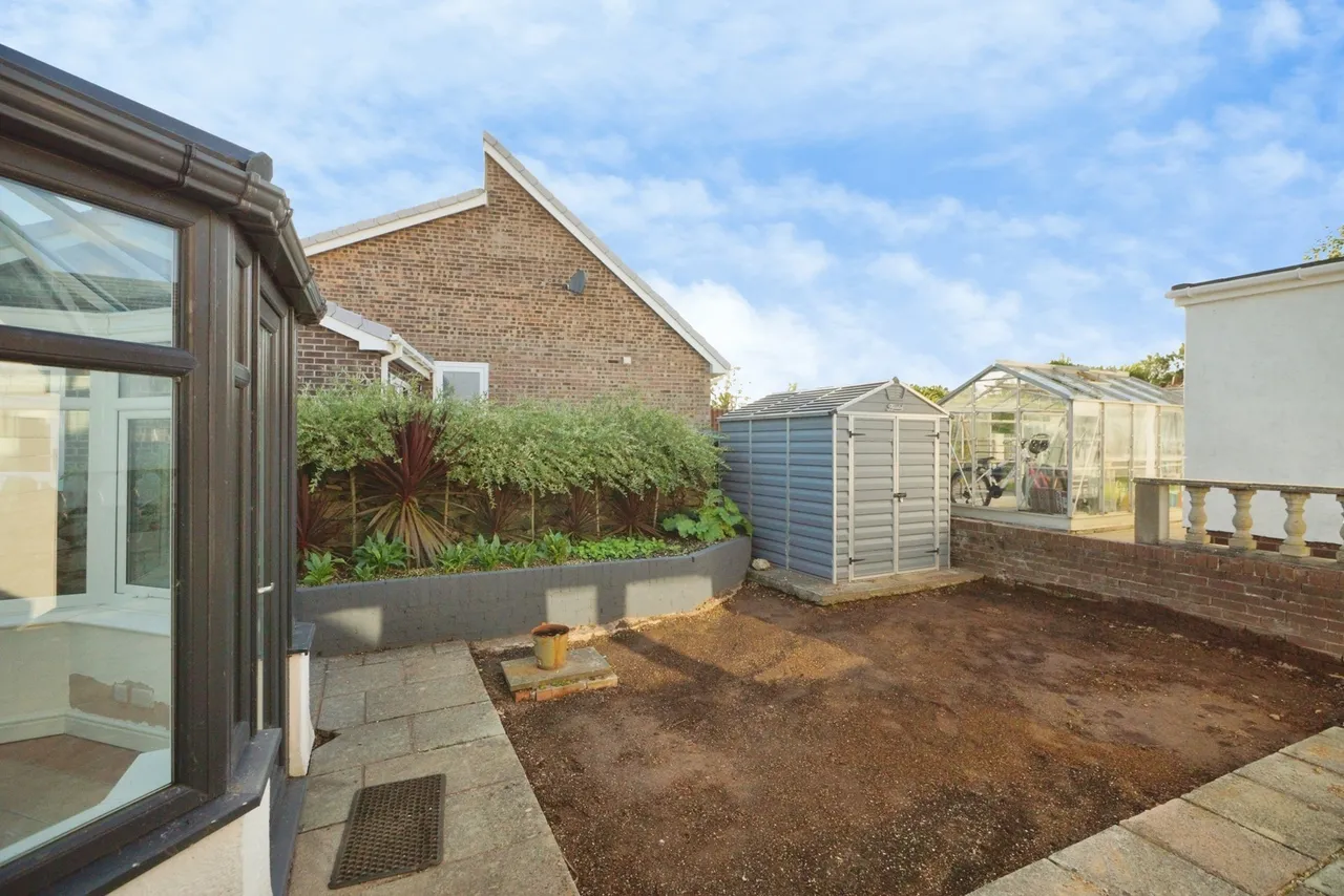 Ffordd Gwenllian, Llanfairpwllgwyngyll, LL61, photo 19
