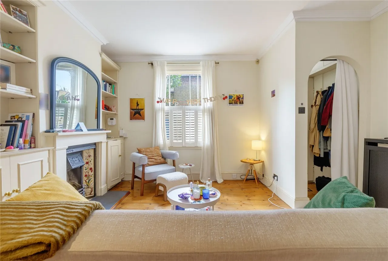 Ashbury Road, London, SW11, photo 3