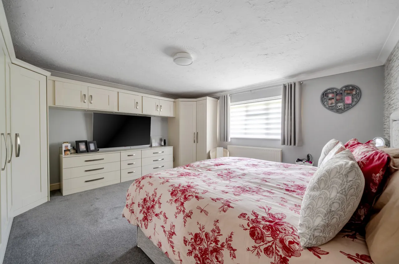 Dunsford Crescent, Basingstoke, RG23, photo 6