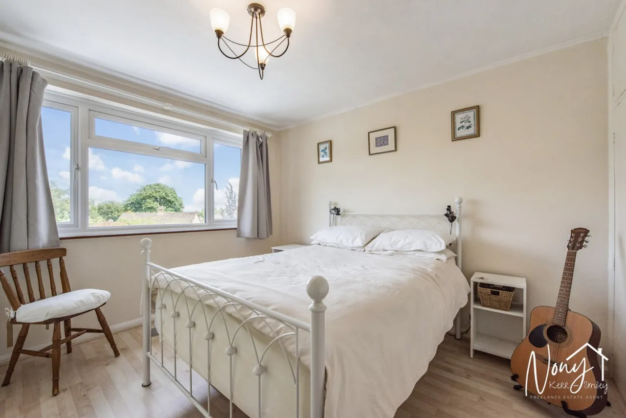 Sawyers Close, Teg Down, photo 11