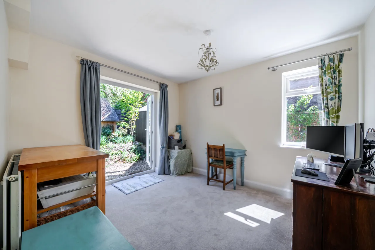Speen Road, North Dean, HP14, photo 10