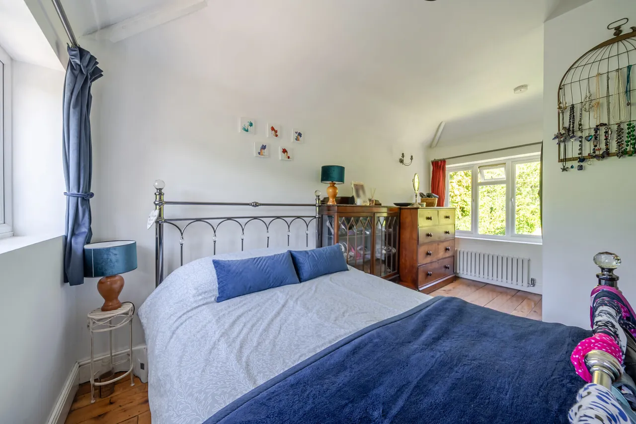 Speen Road, North Dean, HP14, photo 12