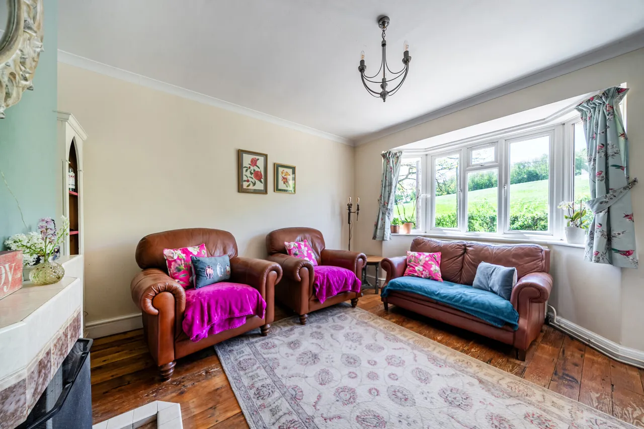 Speen Road, North Dean, HP14, photo 3