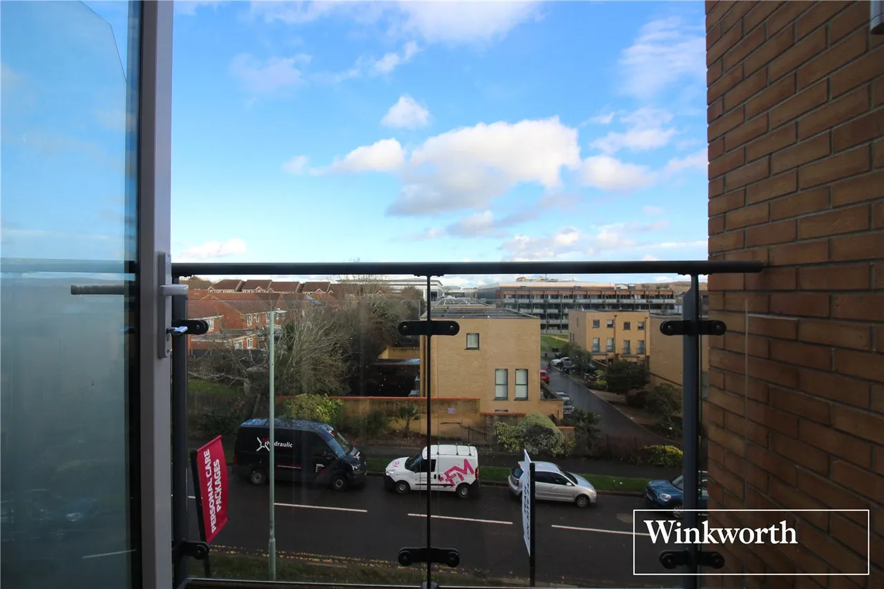 1 bed flat for sale — Studio Way, Borehamwood, Hertfordshire, WD6