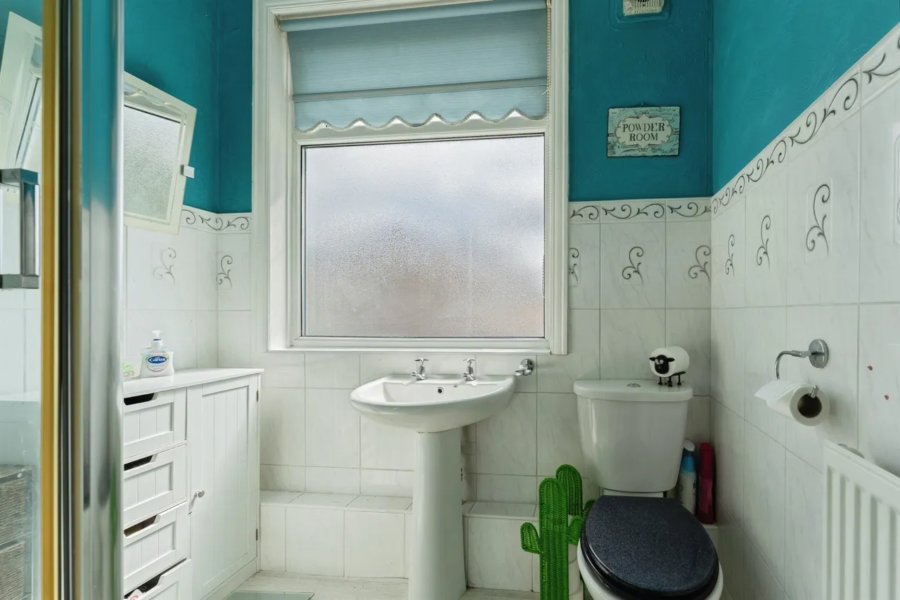 Chester Road, Whitby, Ellesmere Port, photo 7