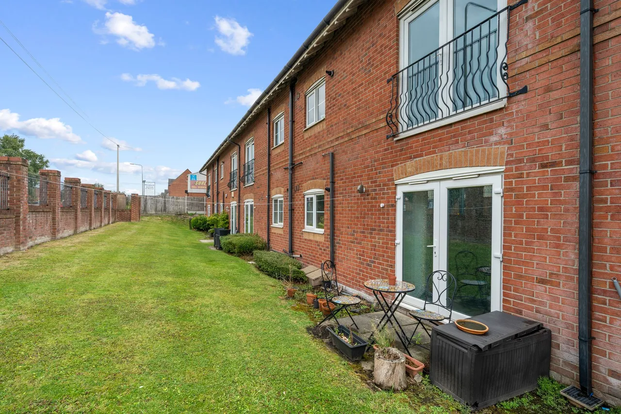 Gadfield Court, Atherton, Manchester, M46 0SL, photo 11