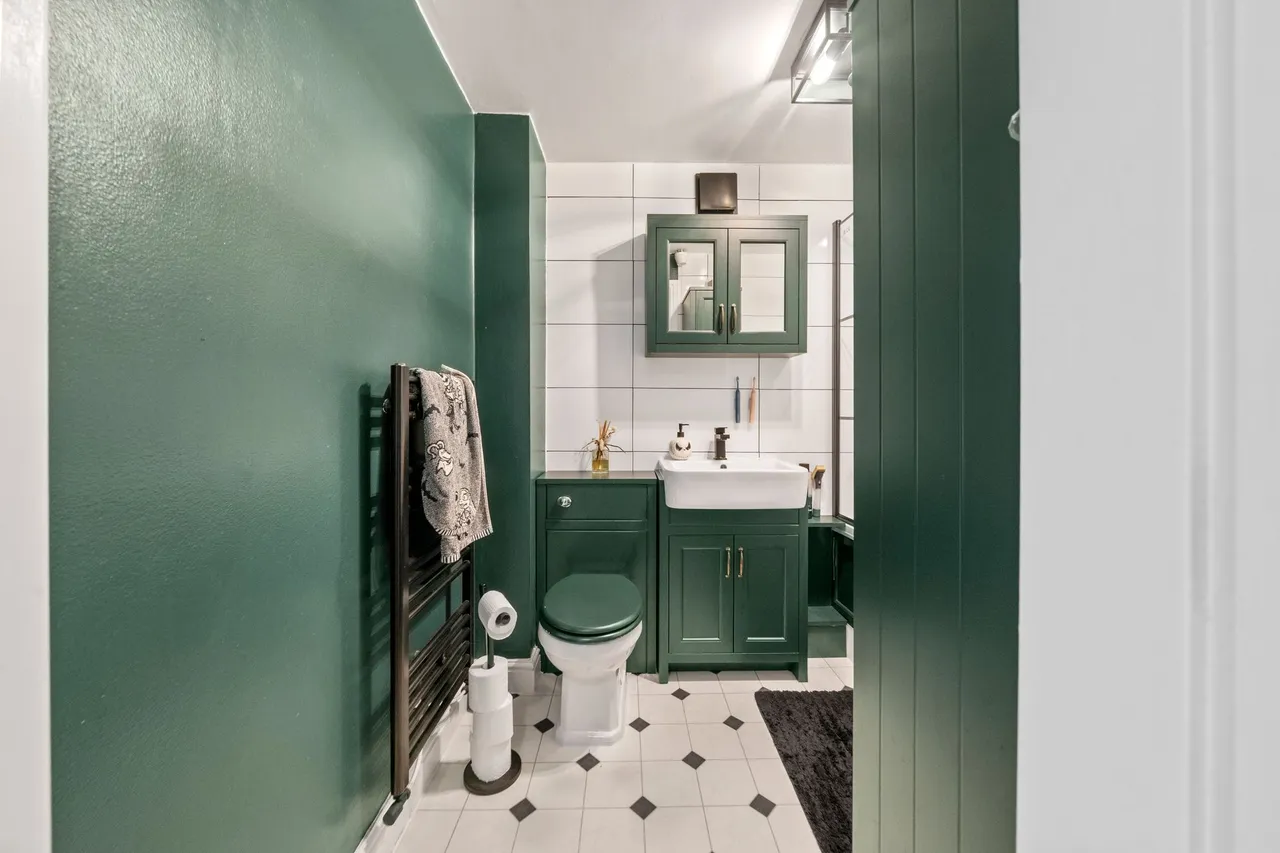 Gadfield Court, Atherton, Manchester, M46 0SL, photo 9