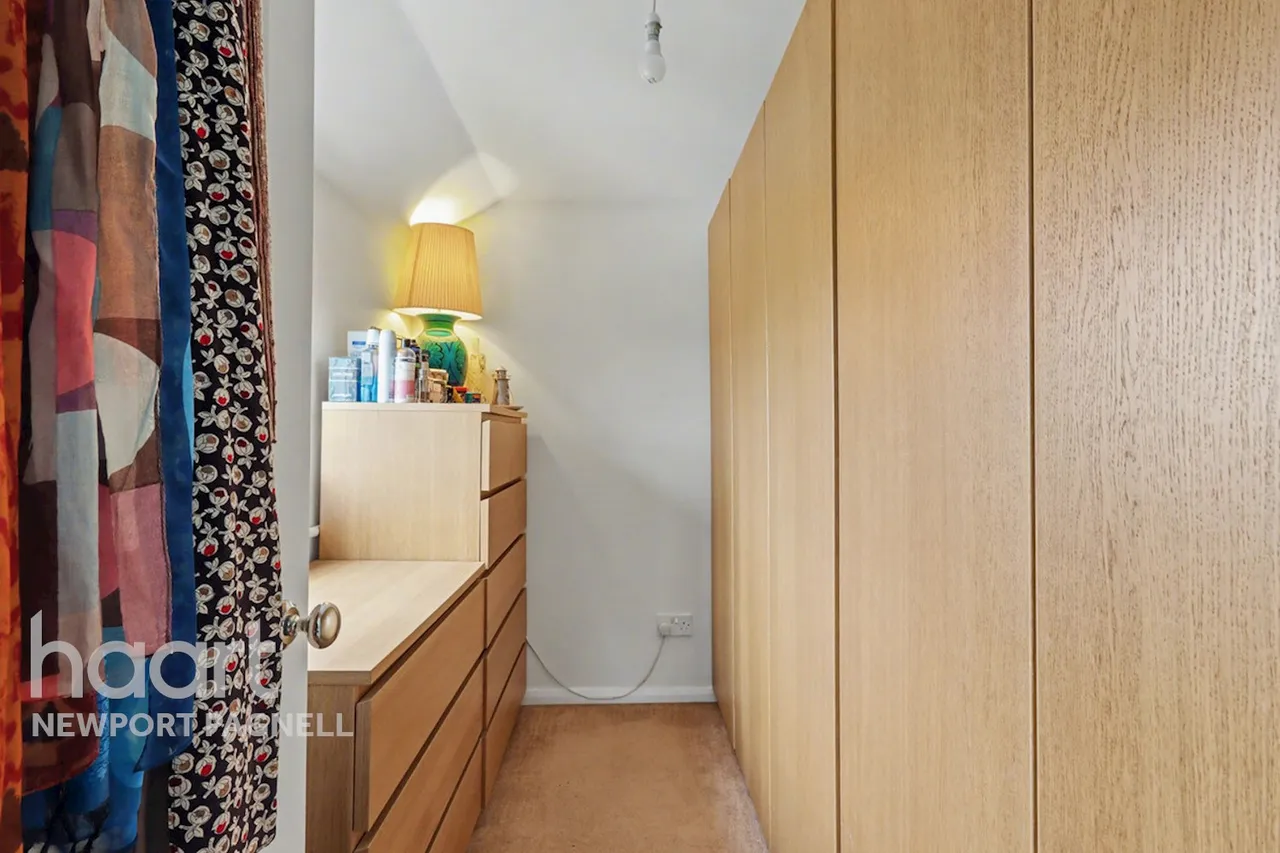Newport Road, Newport Pagnell, MK16, photo 18