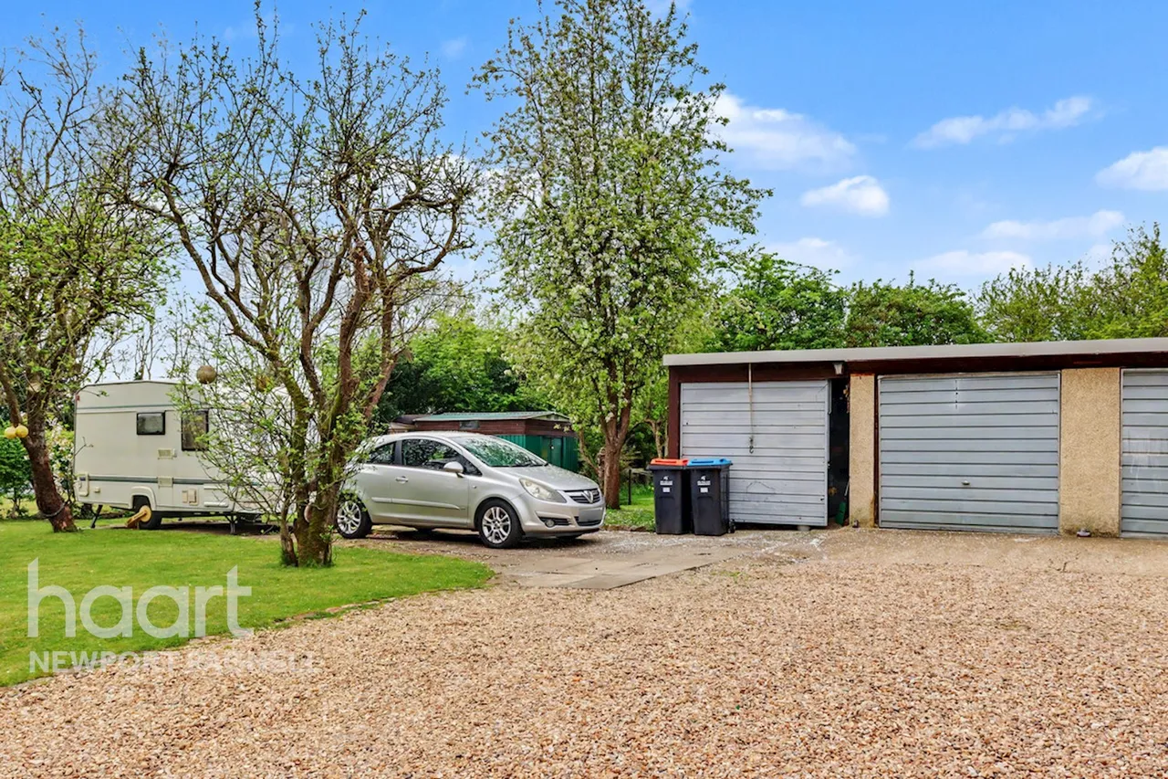 Newport Road, Newport Pagnell, MK16, photo 29