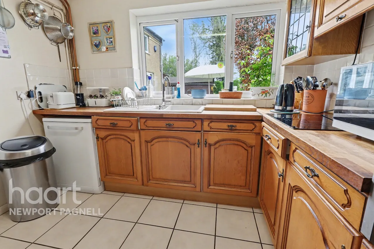 Newport Road, Newport Pagnell, MK16, photo 15