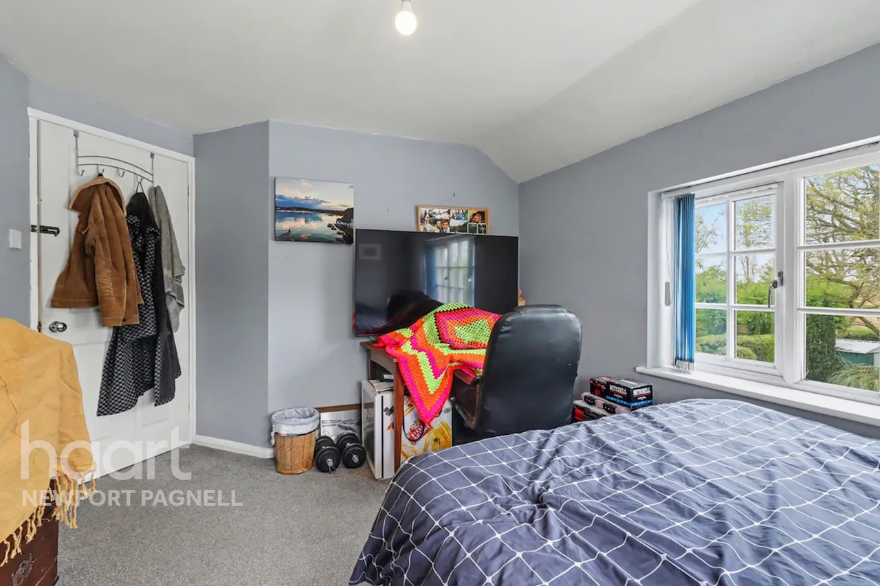 Newport Road, Newport Pagnell, MK16, photo 20