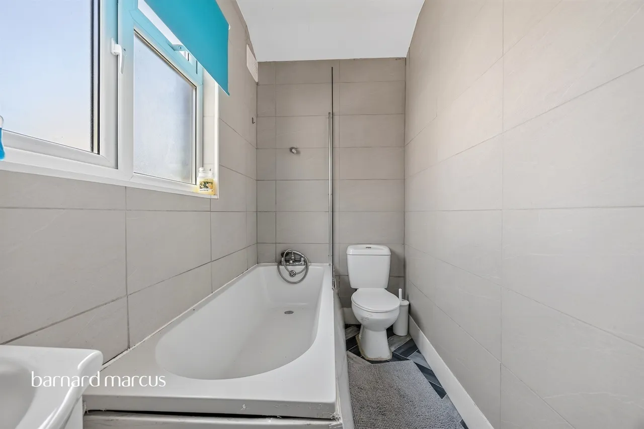 Lakehall Road, Thornton Heath, CR7, photo 15