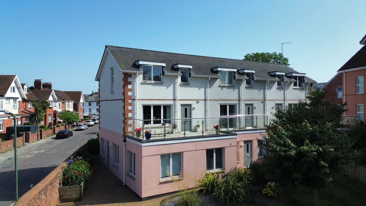 3 bed flat for sale — Totnes Road, Paignton