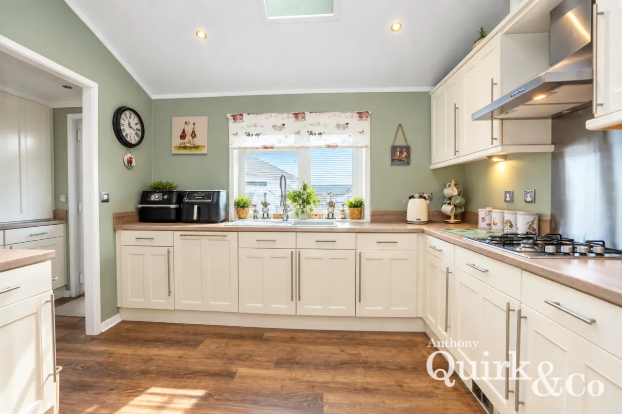 Elm Way, Wickford, SS11, photo 6