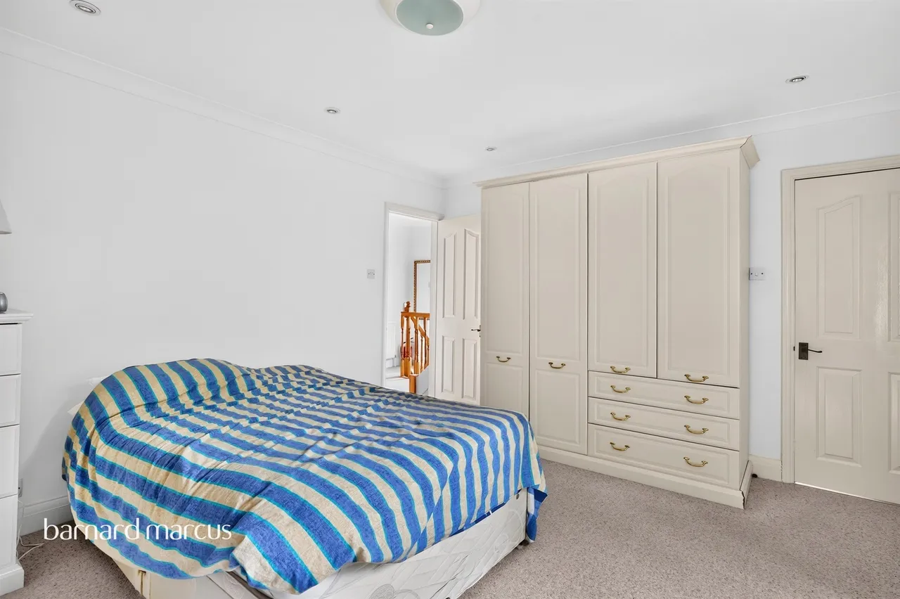 Brighton Road, Hooley, Coulsdon, photo 10