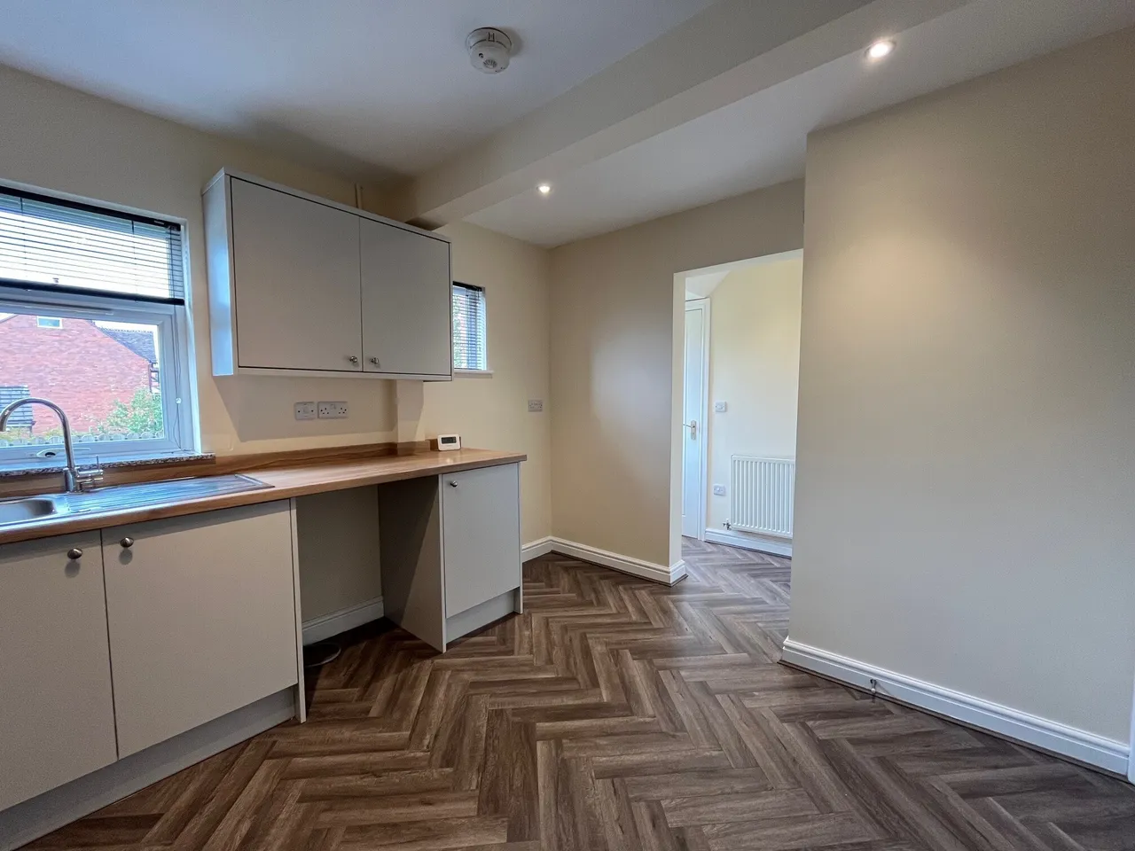 Glebeville, Leek, ST13, photo 5