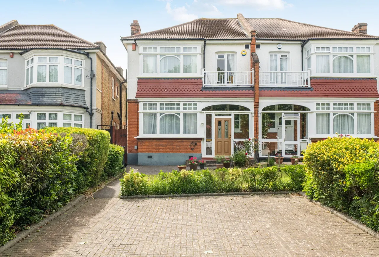 4 bed house for sale — Pollards Hill East, London, SW16 4UT