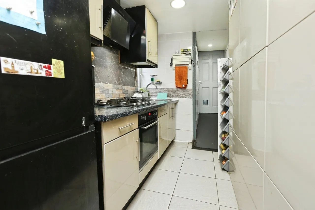 Ash Road, Birmingham, B8, photo 5