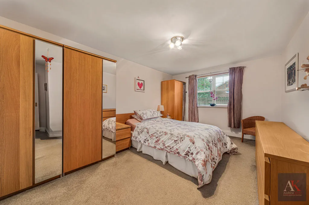 Broad Lane Burnedge, Rochdale OL16 4AH, photo 6