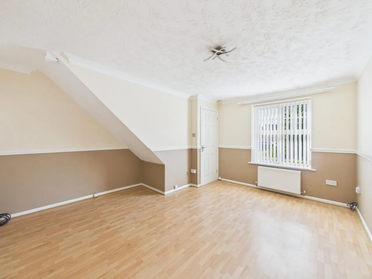 Charlecote Walk, Nuneaton, CV11, photo 3