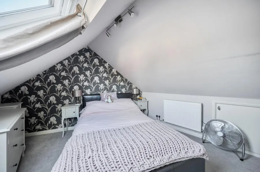 Peel Close, Windsor, SL4, photo 15