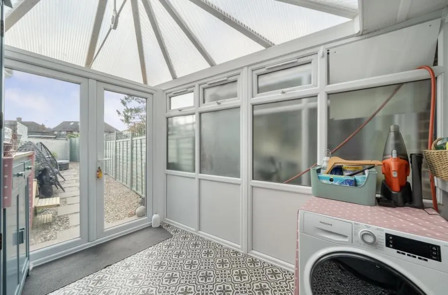 Peel Close, Windsor, SL4, photo 6