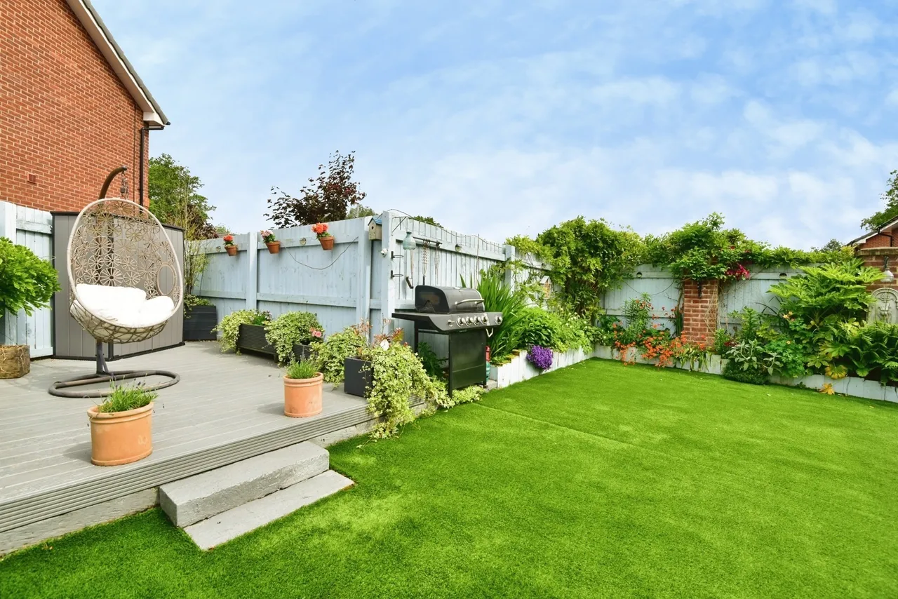 Daniel Wells Close, Alsager, Stoke-on-Trent, Cheshire, ST7, photo 16
