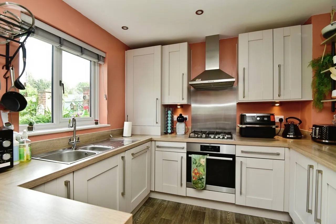 Daniel Wells Close, Alsager, Stoke-on-Trent, Cheshire, ST7, photo 22