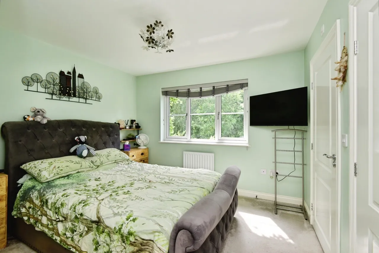 Daniel Wells Close, Alsager, Stoke-on-Trent, Cheshire, ST7, photo 2