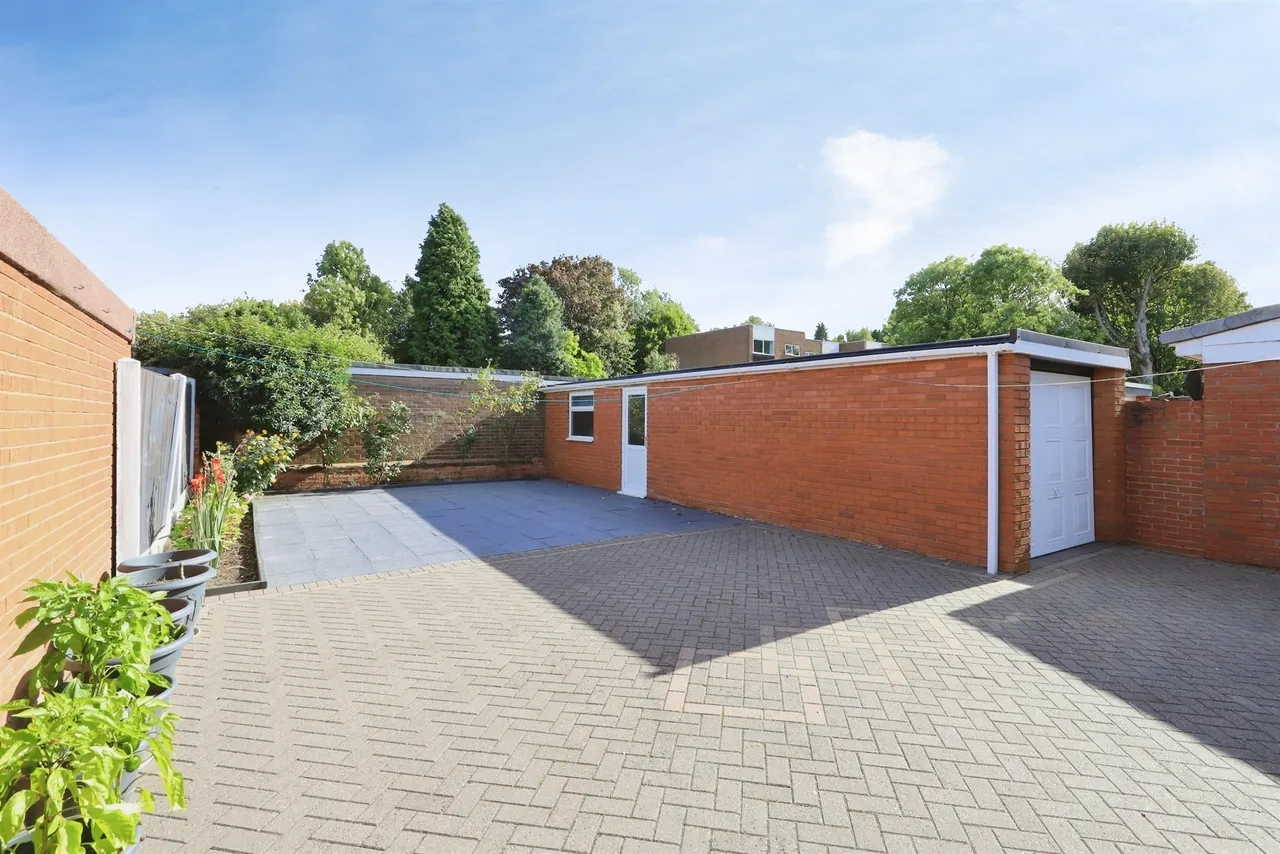 Marlborough Gardens, Newbridge, Wolverhampton, photo 12