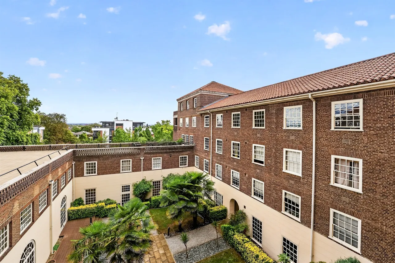 Scott Avenue, London, SW15, photo 14