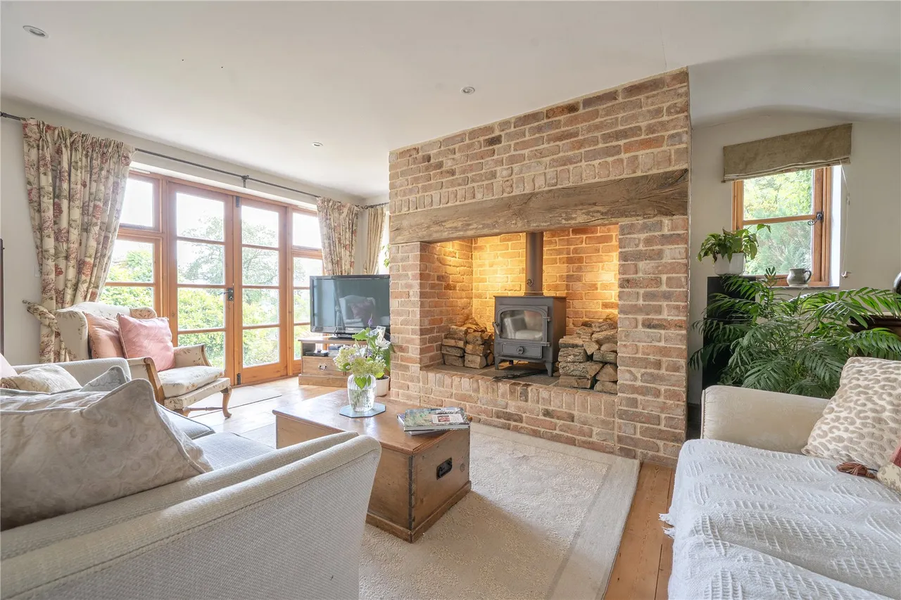 Bewley Down, Axminster, Devon, EX13 7JX, photo 4