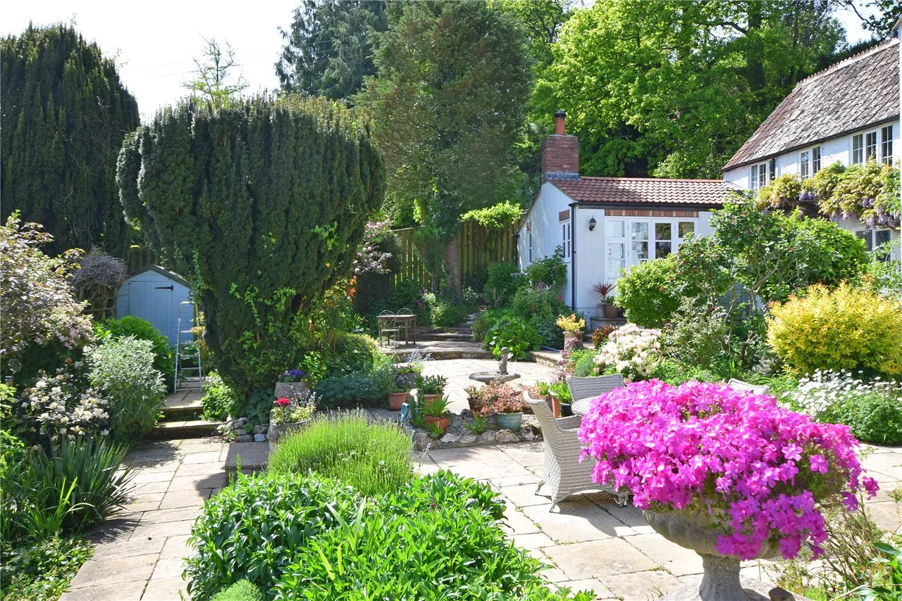 Bewley Down, Axminster, Devon, EX13 7JX, photo 14