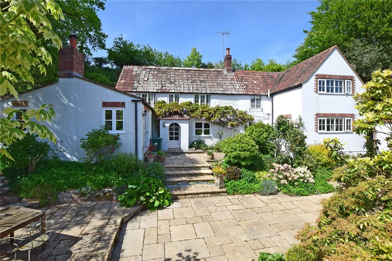 Bewley Down, Axminster, Devon, EX13 7JX, photo 11