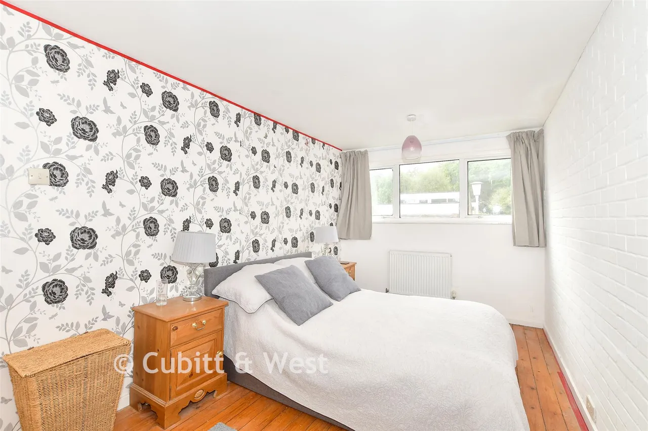 Forestfield, Crawley, RH10, photo 8