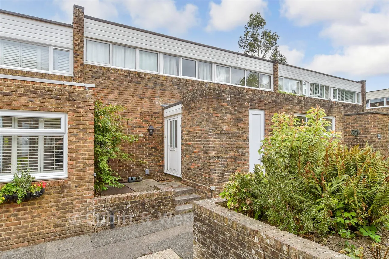 3 bed house for sale, Forestfield, Crawley, RH10
