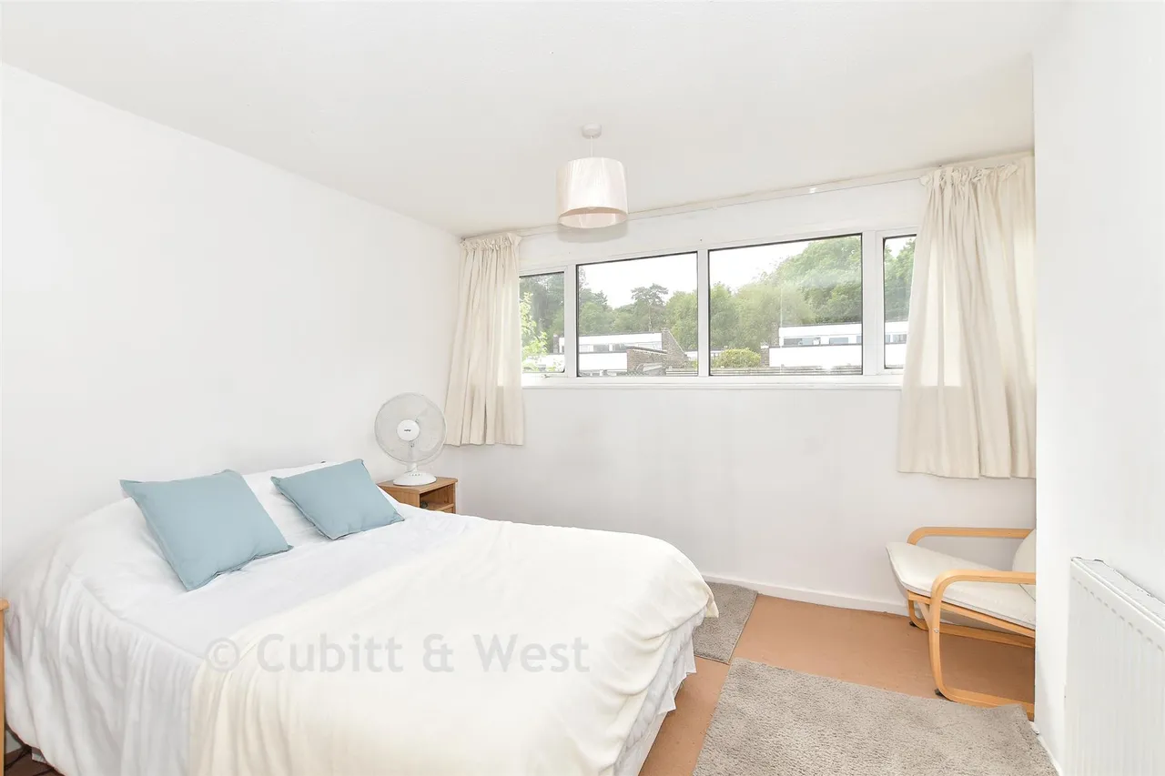 Forestfield, Crawley, RH10, photo 11