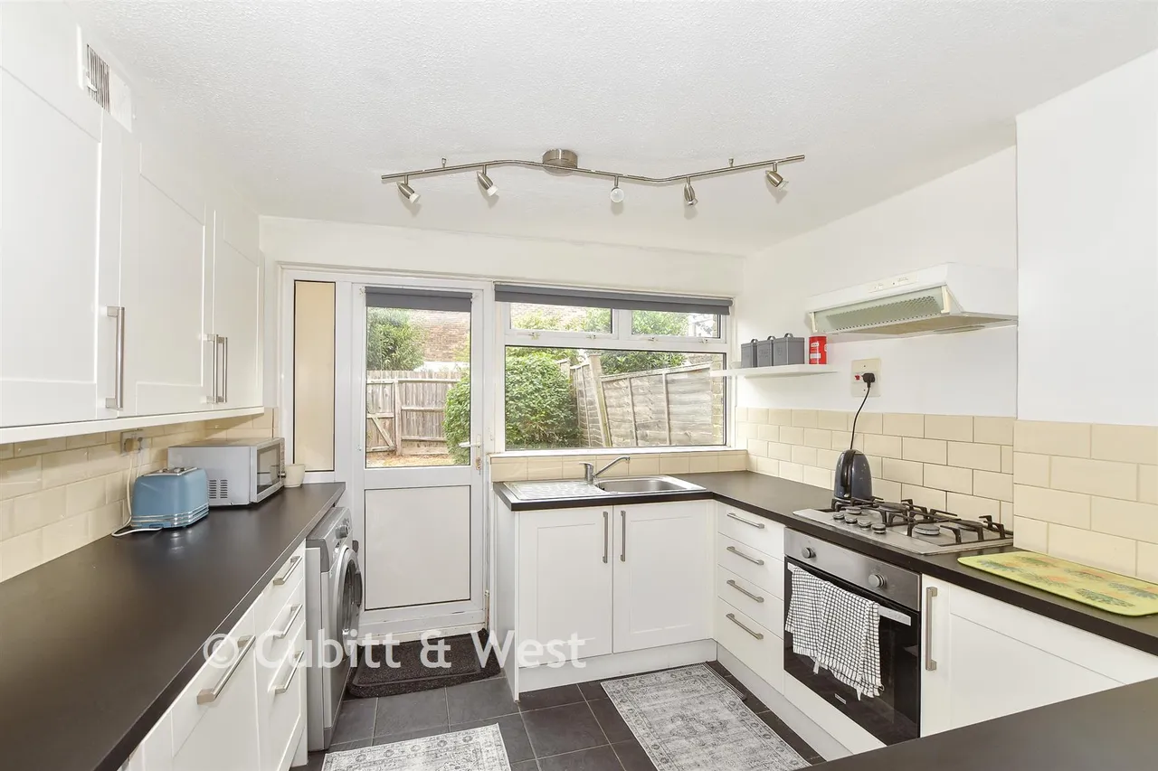 Forestfield, Crawley, RH10, photo 5