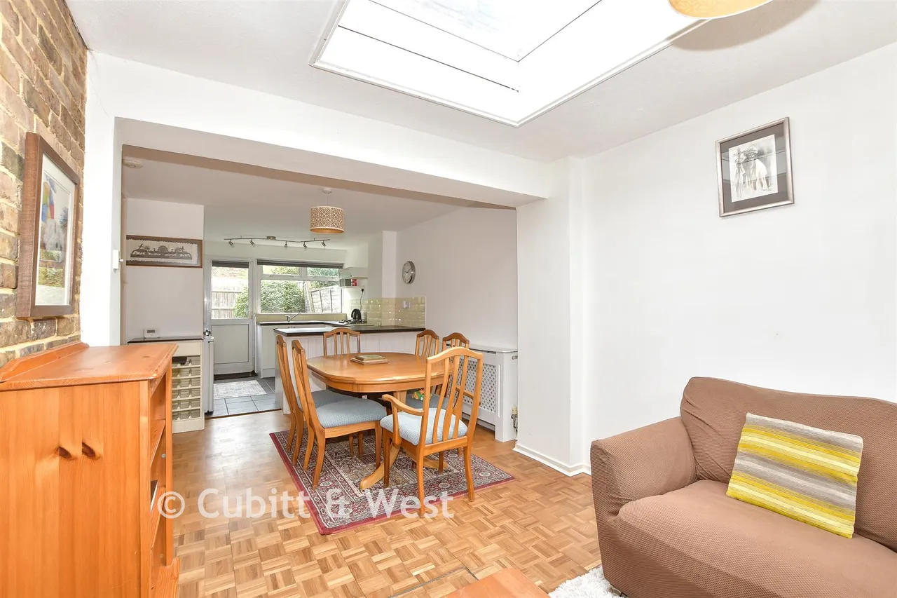 Forestfield, Crawley, RH10, photo 7