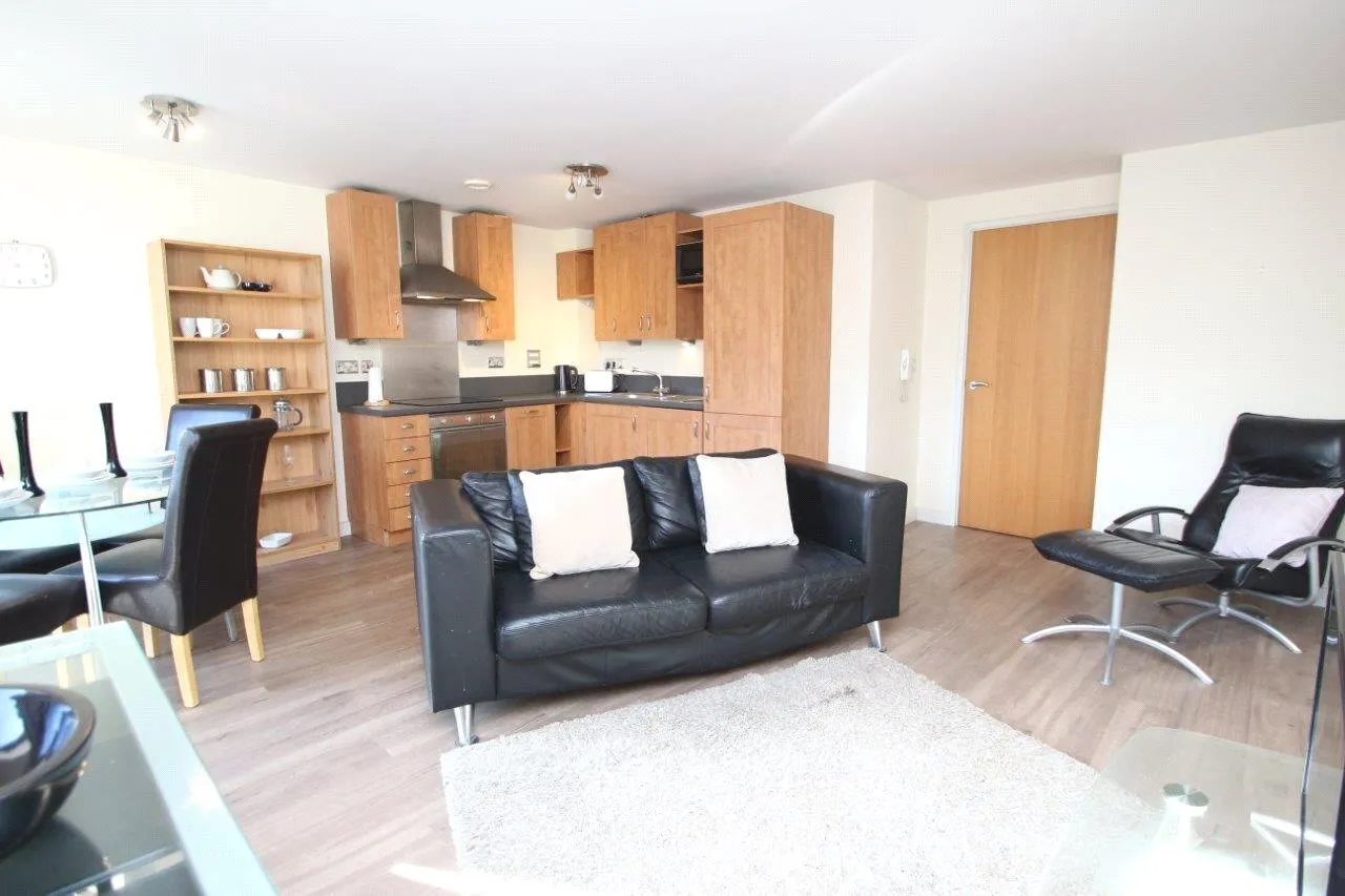 Baltic Quay, Gateshead, Tyne and Wear, NE8, photo 3